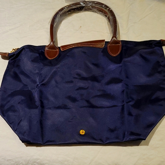 Longchamp Le Pliage Tote - Picture 2 of 2